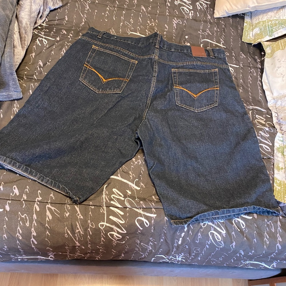 Jean Shorts - Picture 3 of 3